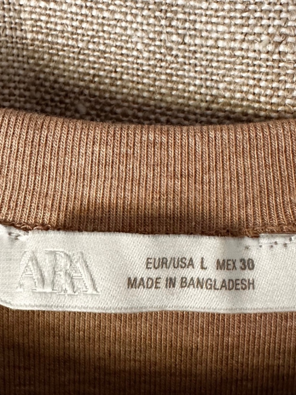 Zara neutral cotton T-shirt - Picture 3 of 4